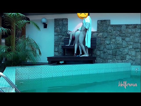 ❤️ Baas noeget faam nei it swimbad, mar koe net wjerstean in hot ☑ Fuckfideo by porno fy.assistirhentai.ru ❤